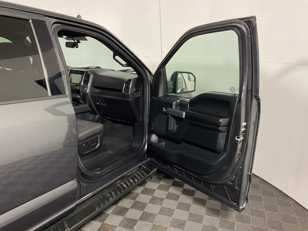 Used 2018 Ford F150 XLT w/ Equipment Group 302A Luxury image 33