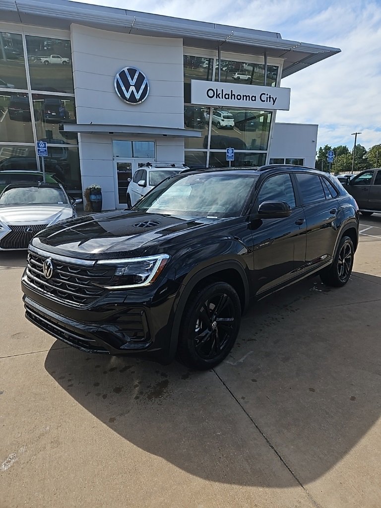 New 2026 Volkswagen Atlas Cross Sport SEL R-Line