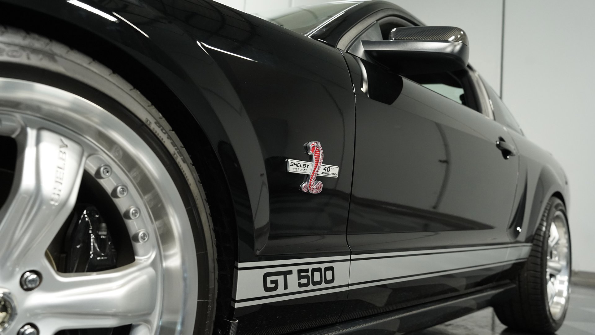 Used 2007 Ford Mustang Shelby GT500 RWD image 18