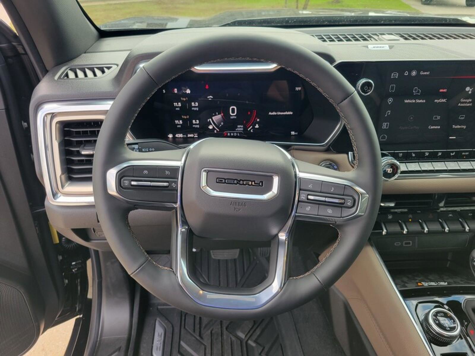 New 2026 GMC Canyon Denali image 15