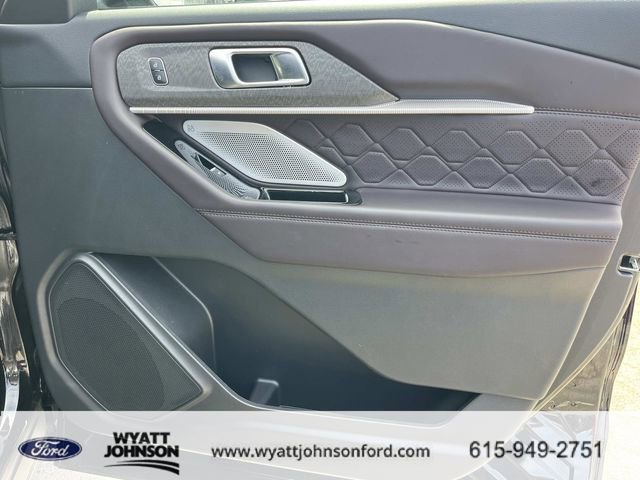 Certified 2025 Ford Explorer Platinum w/ LUX Leather Package image 25