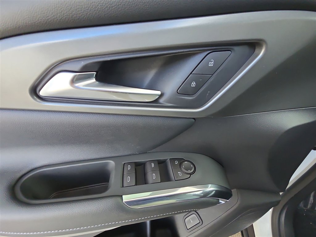 New 2026 Chevrolet Traverse LT w/ Midnight/Sport Edition image 22