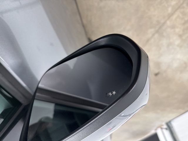 Used 2024 Chevrolet Trax LT w/ Driver Confidence Package FWD image 9