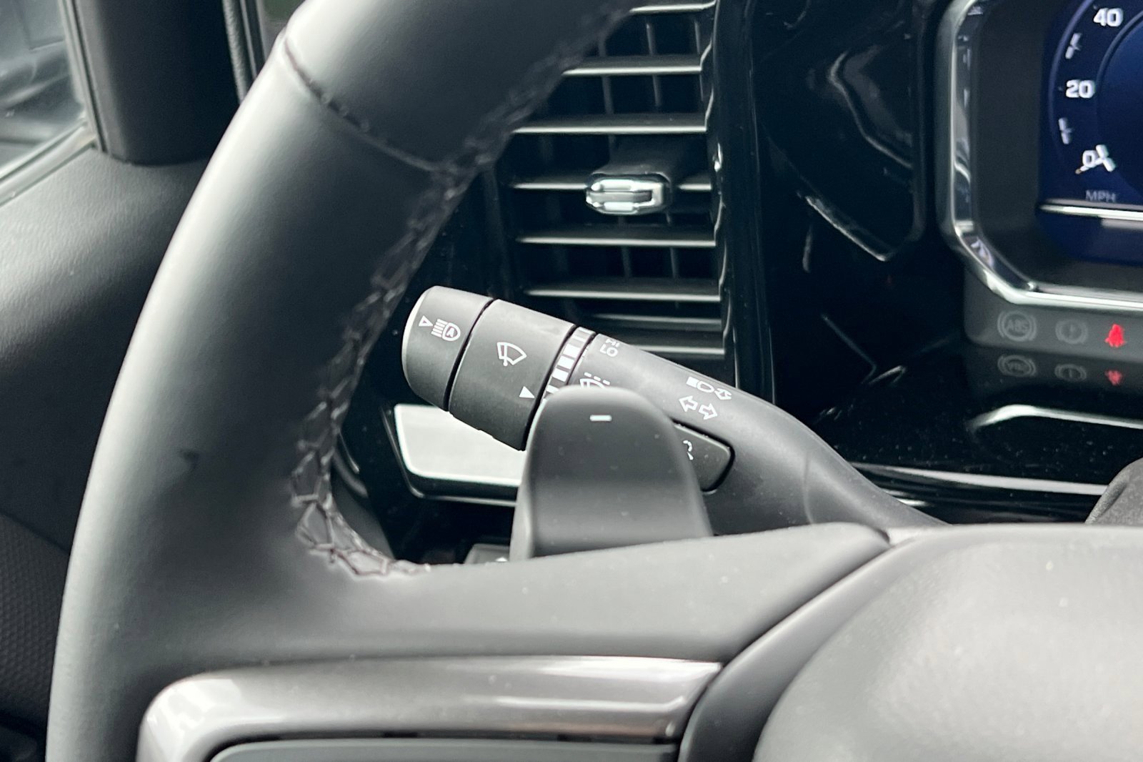 Certified 2025 Chevrolet Silverado 1500 ZR2 w/ Technology Package image 37