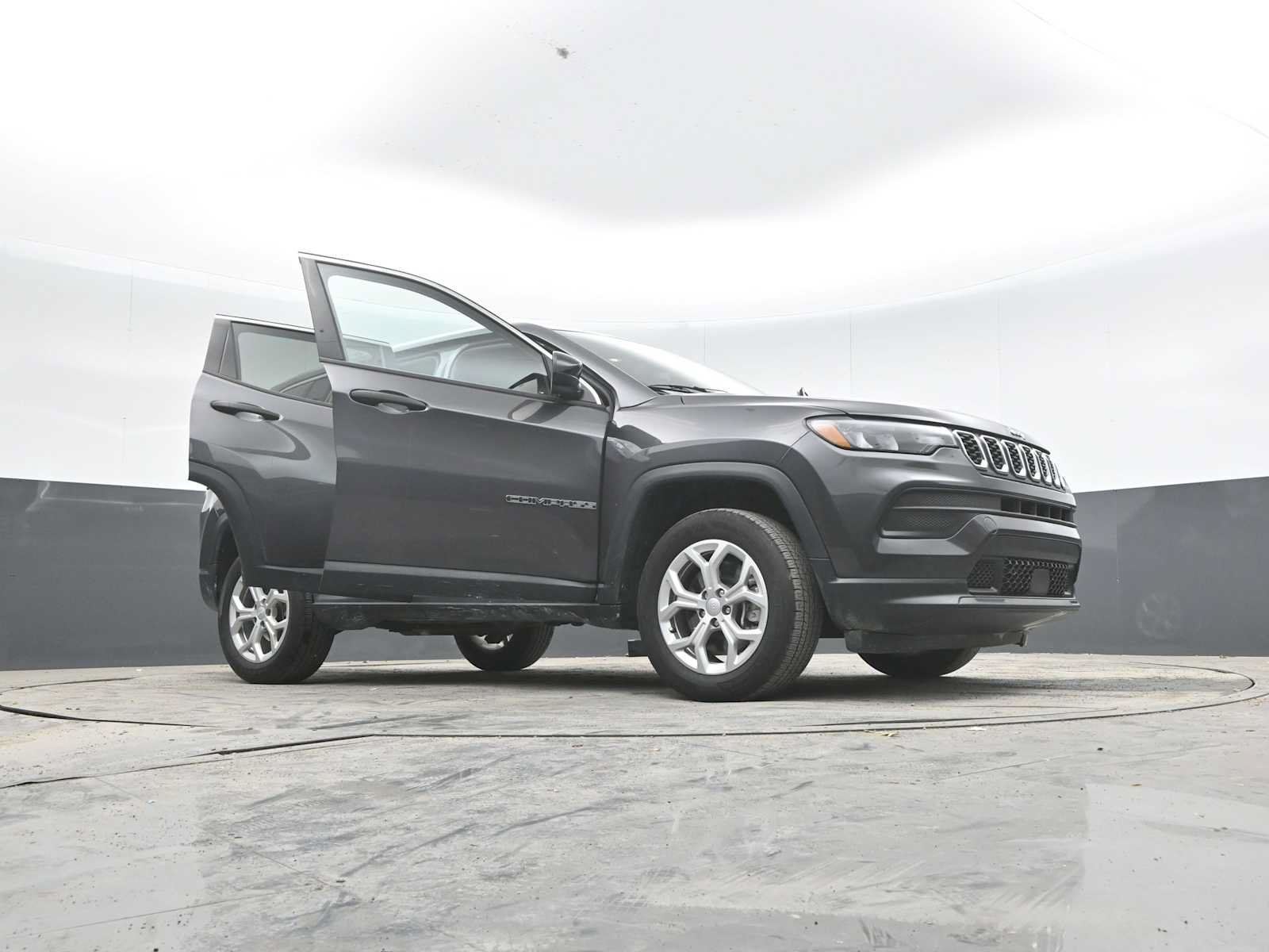 Used 2024 Jeep Compass Sport AWD/4WD image 45