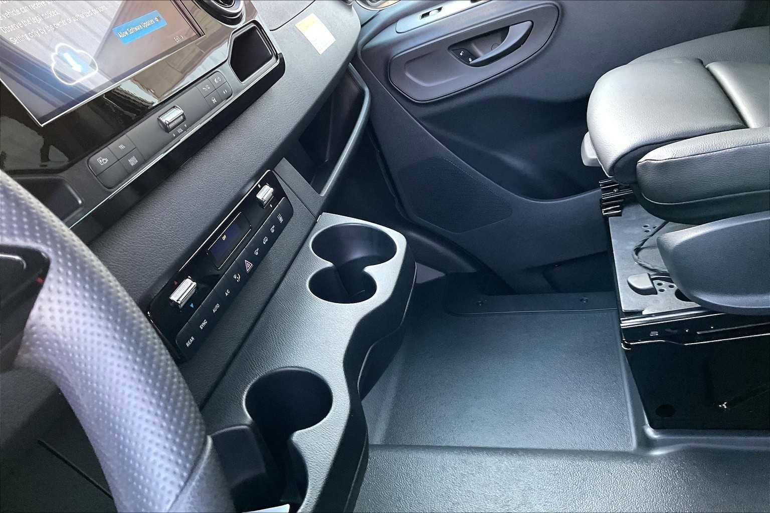 New 2025 Mercedes-Benz Sprinter 2500 image 11