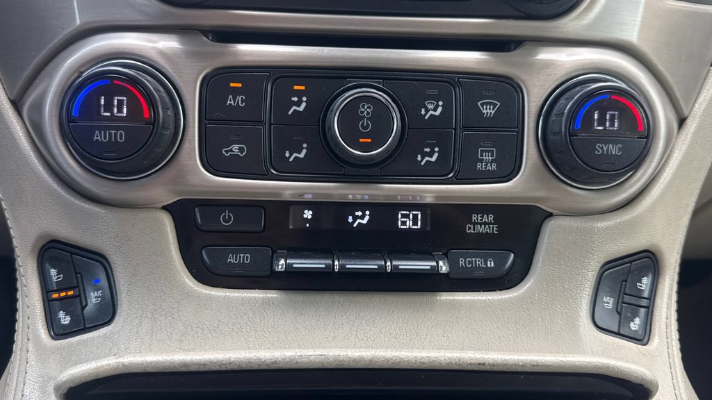 Used 2016 GMC Yukon Denali w/ Open Road Package AWD/4WD image 33