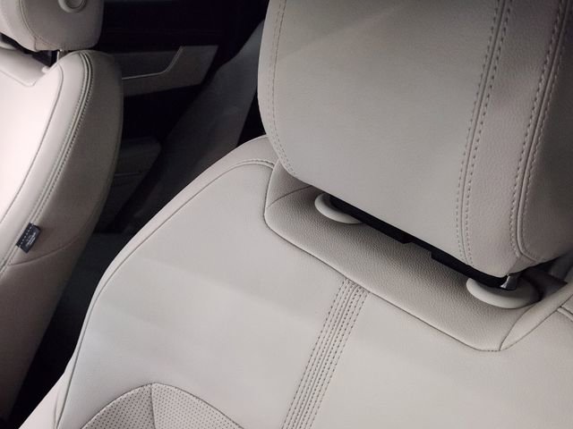 Used 2024 Jaguar XF R-Dynamic SE image 14