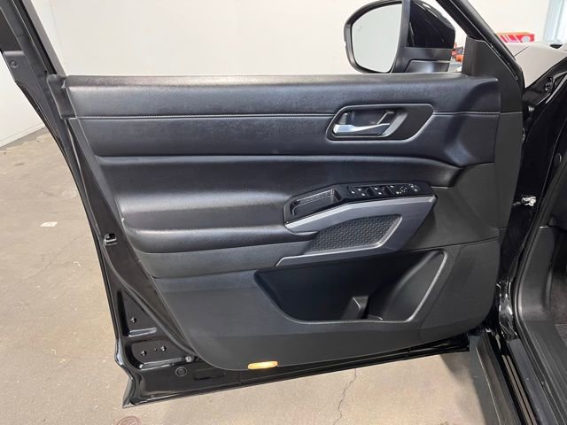 Used 2022 Nissan Pathfinder SL w/ SL Premium Package image 23