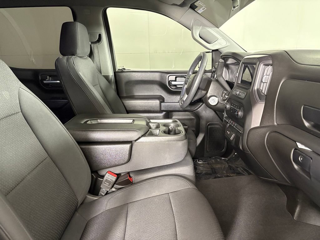 Used 2021 Chevrolet Silverado 1500 Custom Trail Boss w/ LPO, Dark Essentials Package AWD/4WD image 17