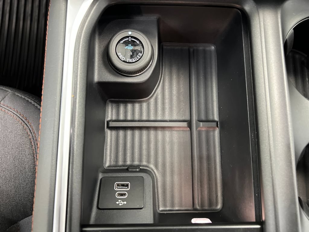 Used 2025 Ford Expedition Active RWD image 68