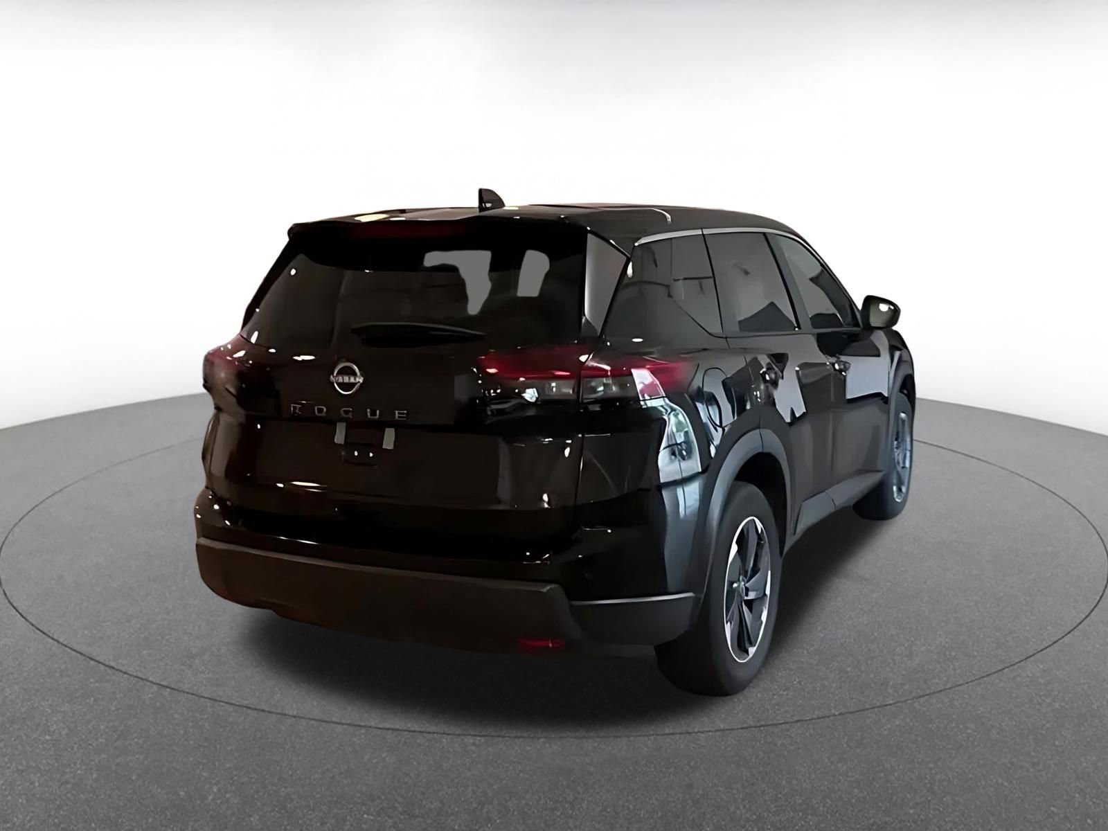 Used 2025 Nissan Rogue SV FWD image 12