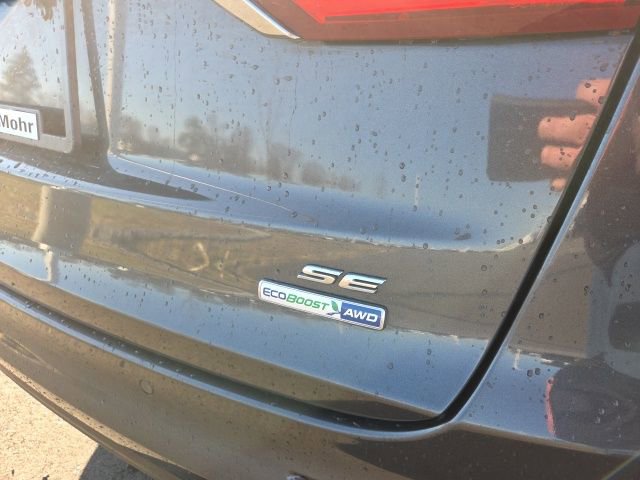 Used 2020 Ford Fusion SE image 10