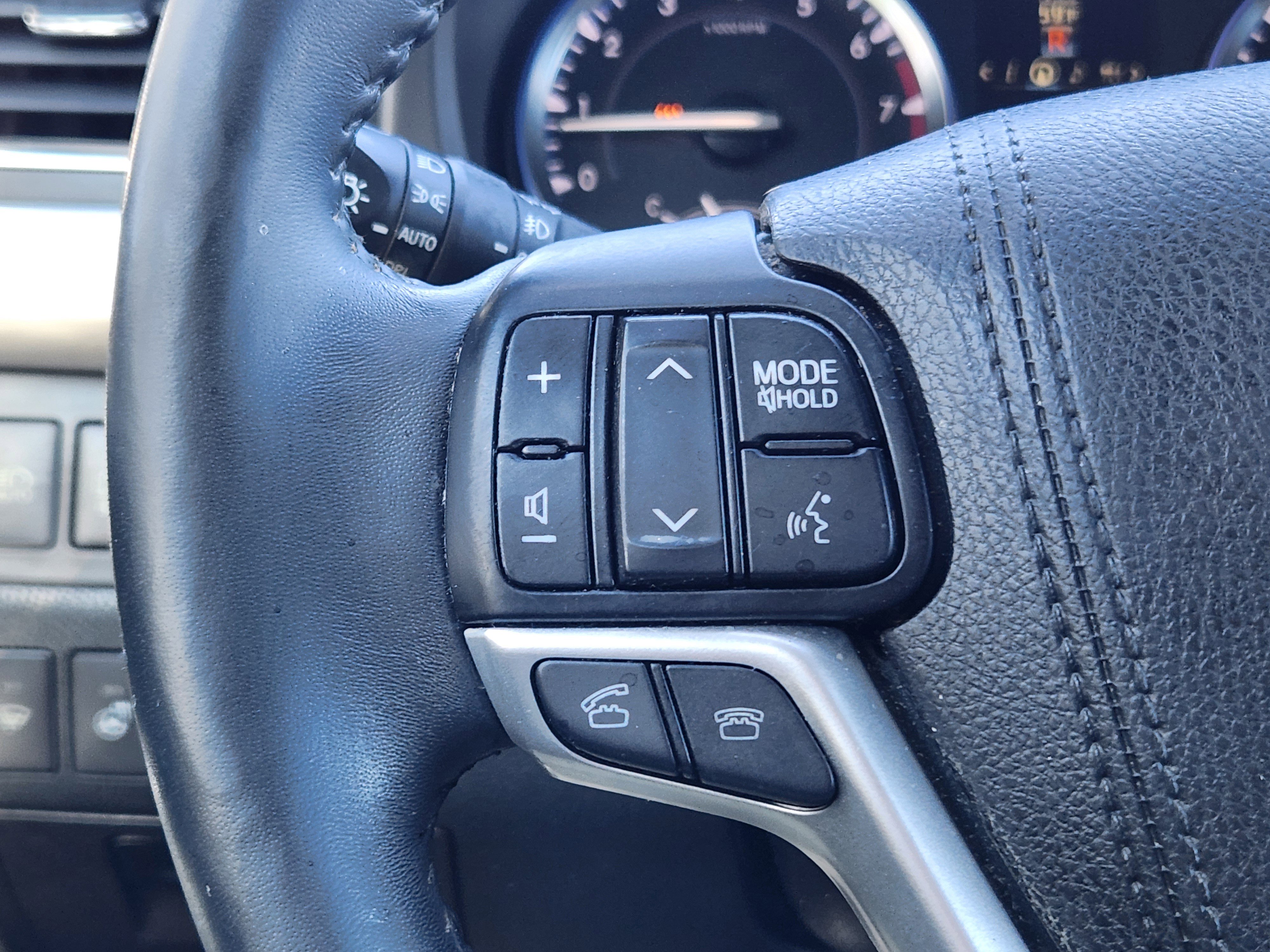 Used 2016 Toyota Highlander Limited Platinum AWD/4WD image 29
