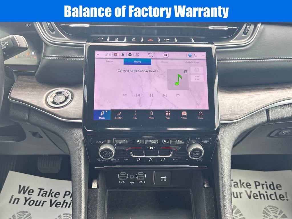 Used 2022 Jeep Grand Cherokee Overland w/ Luxury Tech Group IV image 16