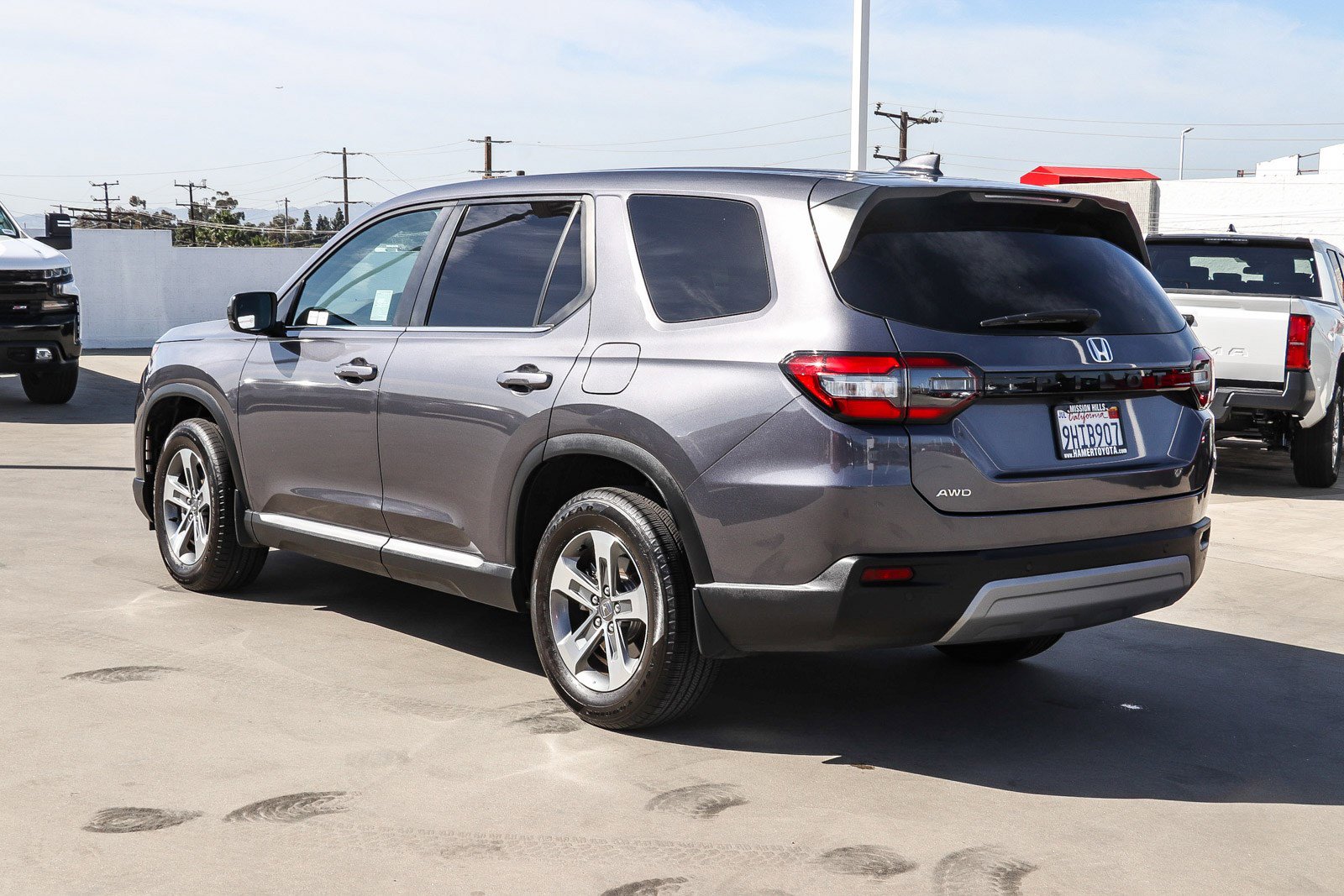 Used 2024 Honda Pilot EX-L image 5