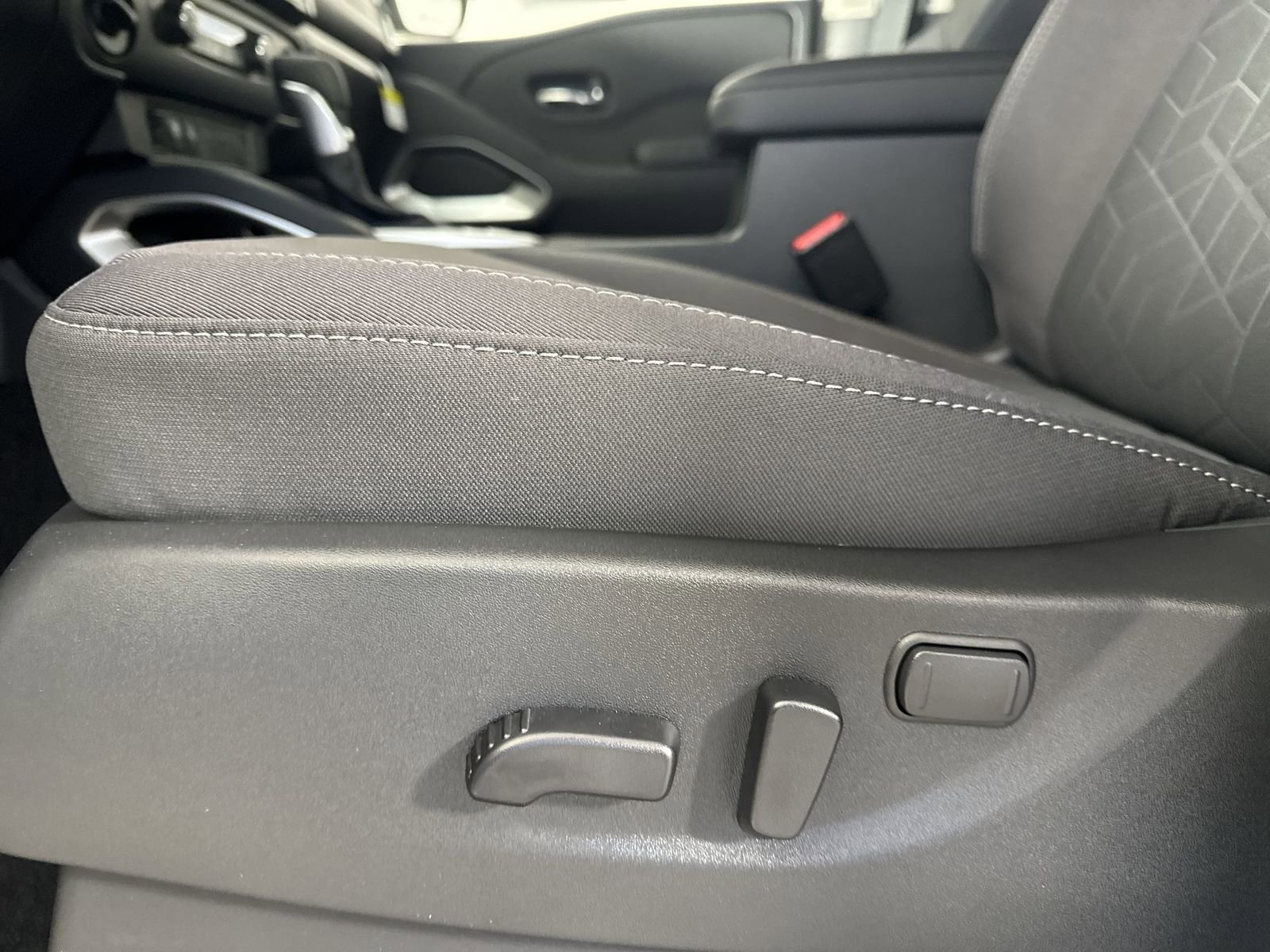 New 2026 Nissan Frontier SV w/ All-Weather Content Package image 21