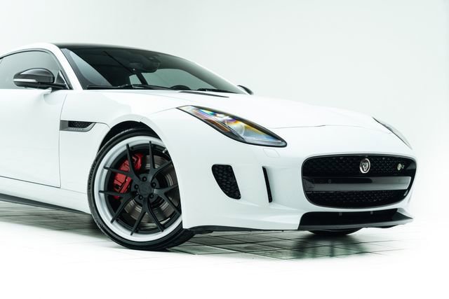 Used 2015 Jaguar F-TYPE R RWD image 4