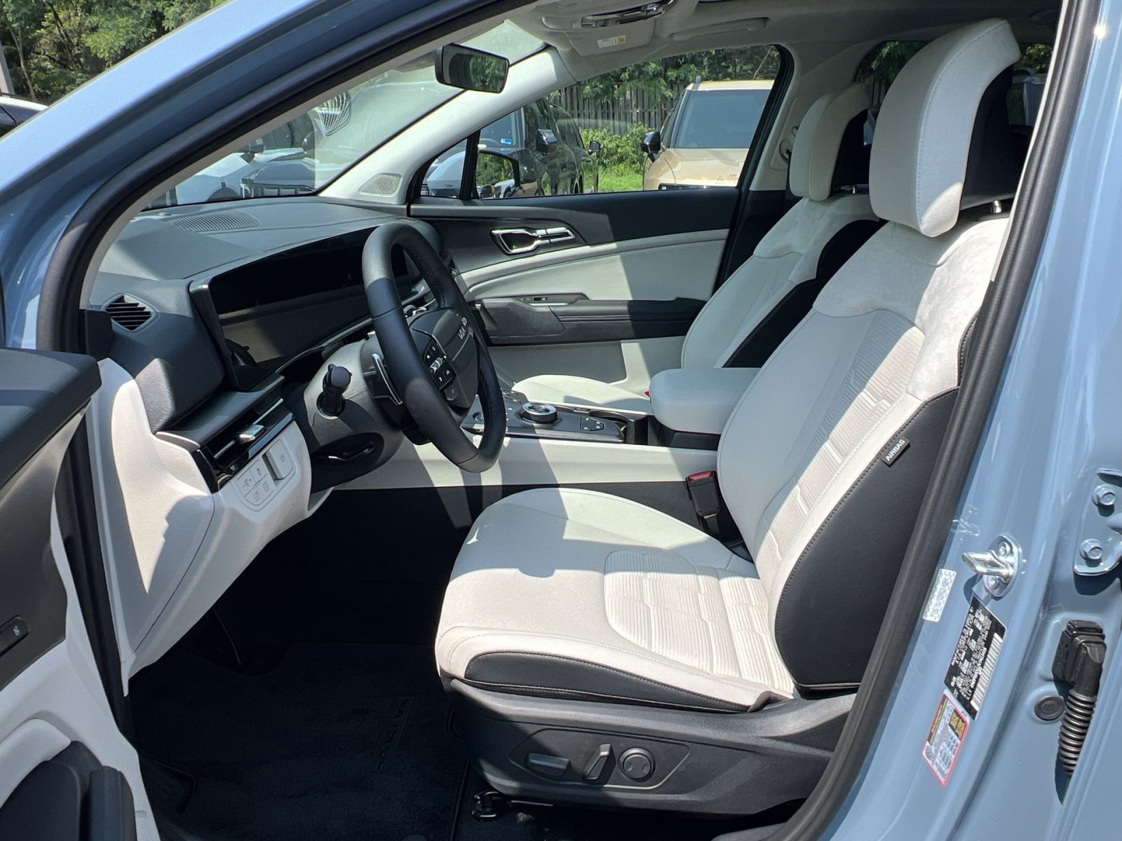 New 2027 Kia Sportage SX Prestige AWD/4WD image 18