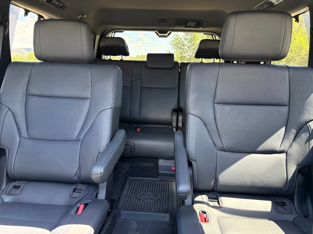 Used 2026 Toyota Sequoia Platinum AWD/4WD image 19