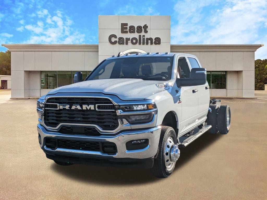 New 2026 RAM 3500 Tradesman w/ Chrome Appearance Group AWD/4WD image 7