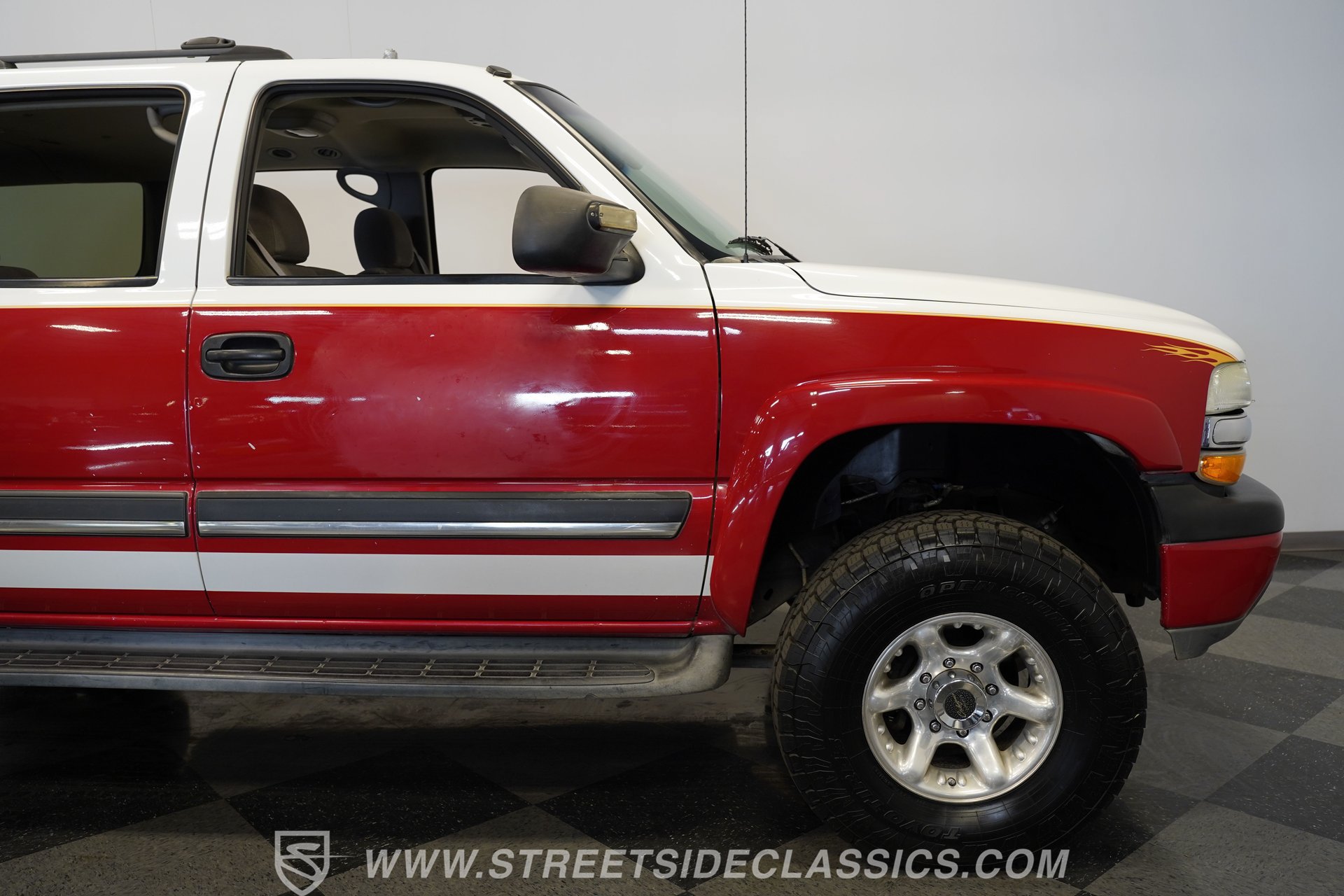 Used 2004 Chevrolet Suburban 2500 LS w/ Suspension Package, Autoride AWD/4WD image 34
