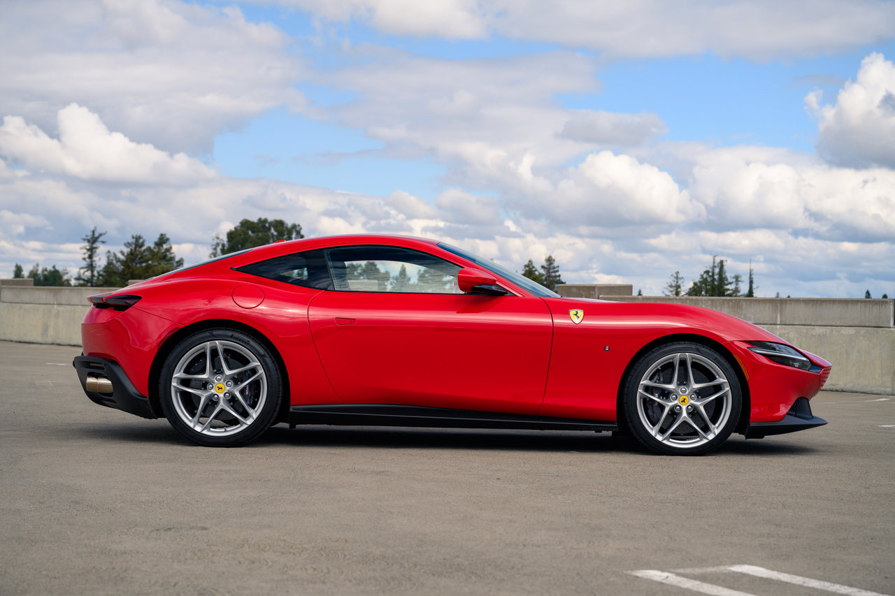 Used 2021 Ferrari Roma image 3