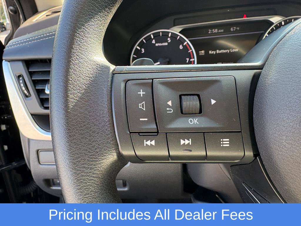 Used 2023 Nissan Rogue S FWD image 14