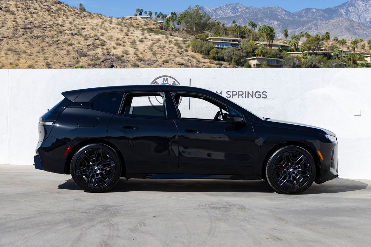 New 2026 BMW iX M70 image 6