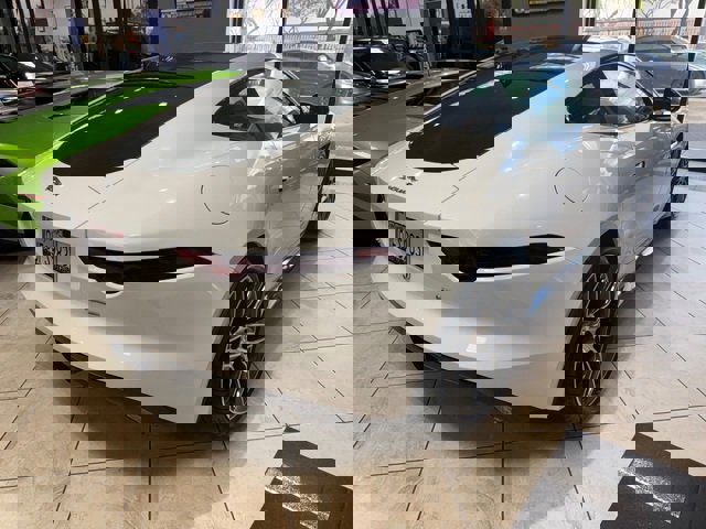 Used 2018 Jaguar F-TYPE R-Dynamic image 11