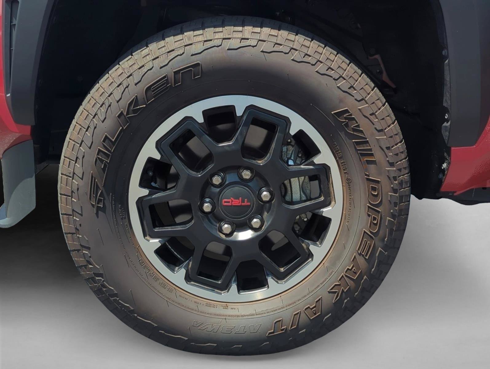 Used 2025 Toyota Tacoma TRD Off-Road AWD/4WD image 12