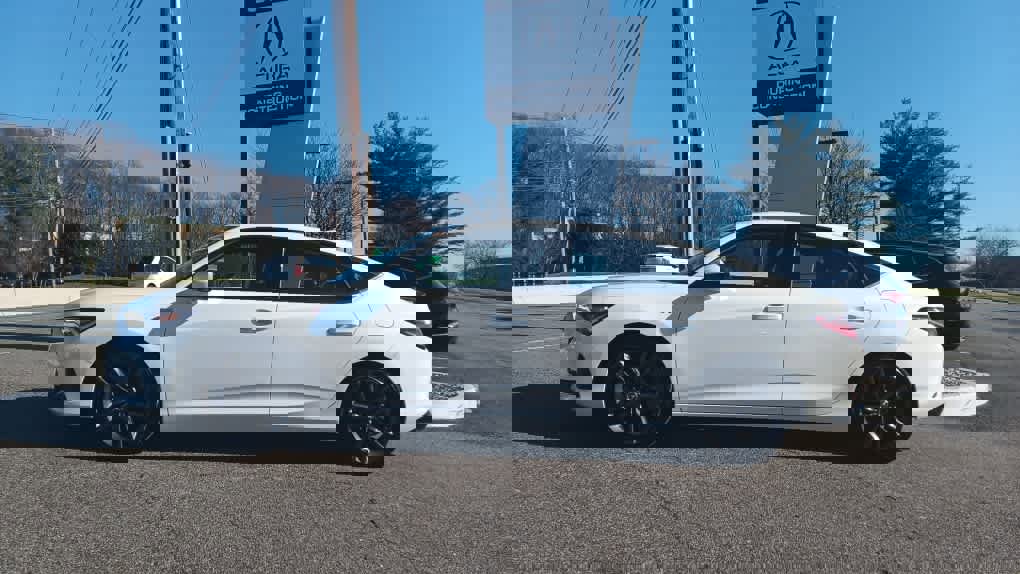 Used 2024 Acura Integra A-Spec FWD image 2