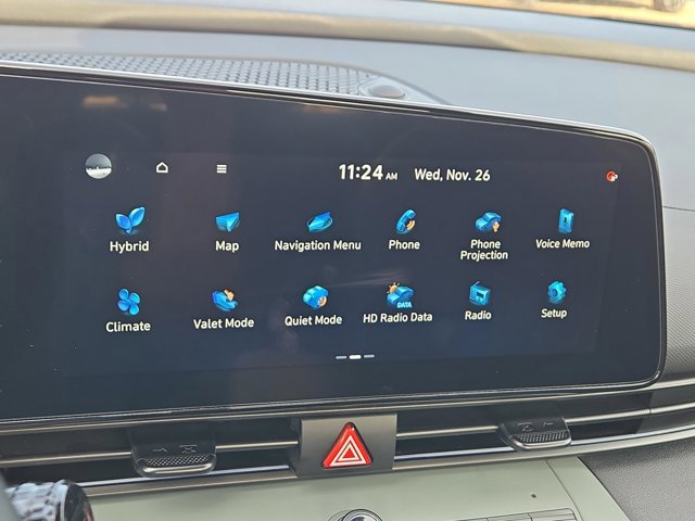 Used 2025 Hyundai Elantra Limited FWD image 25