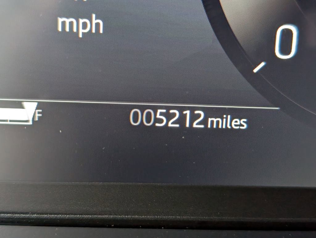 Certified 2025 Land Rover Defender 110 image 24