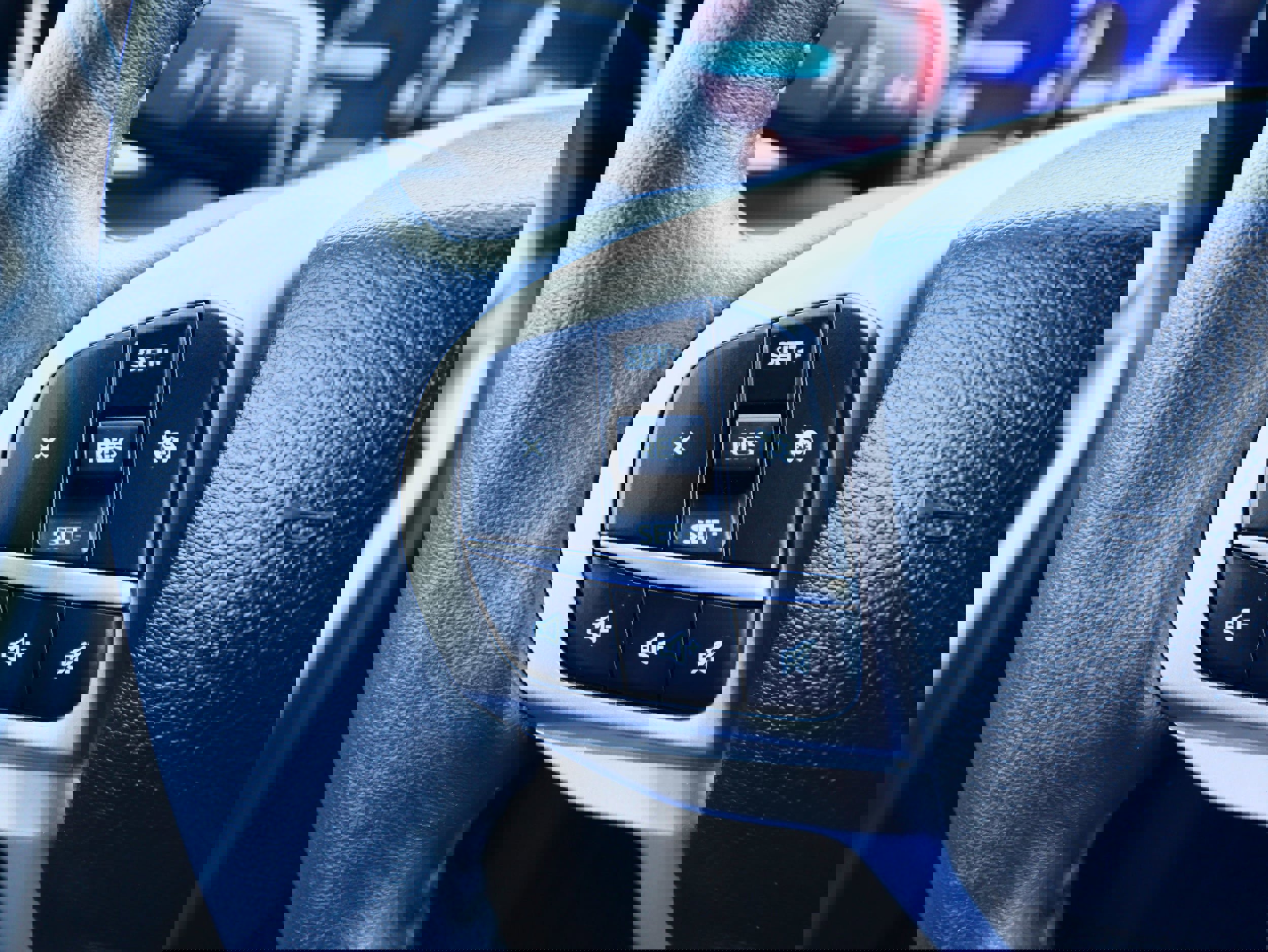 Used 2023 Ford Explorer XLT w/ Equipment Group 202A image 22