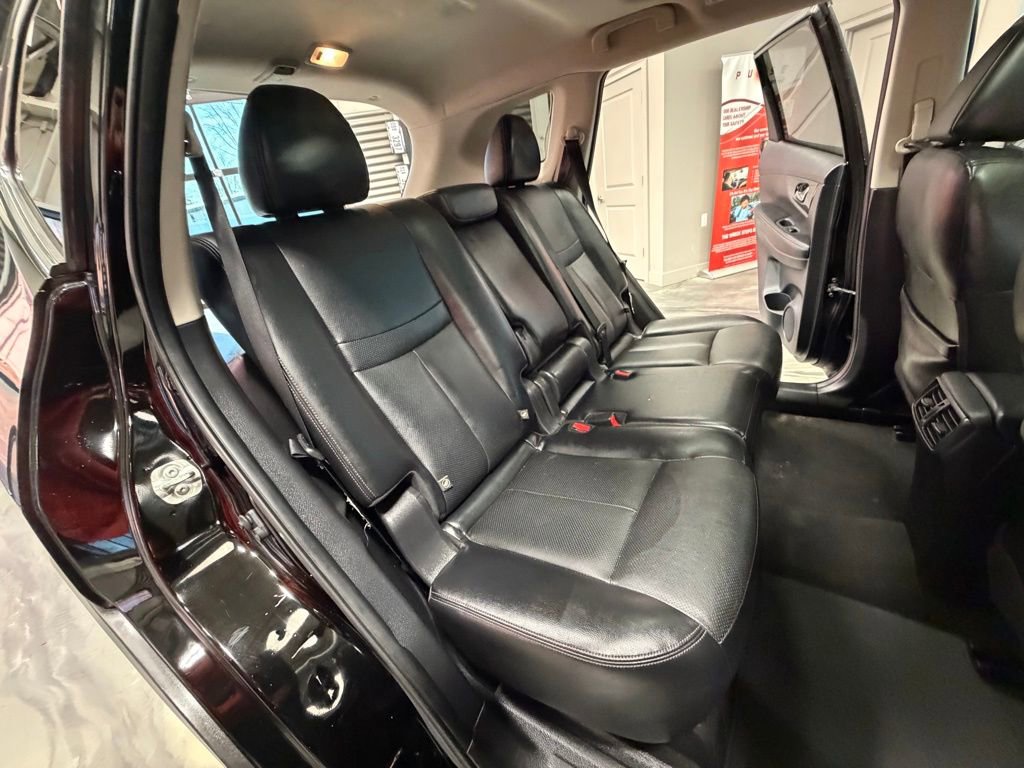 Used 2018 Nissan Rogue SL w/ Premium Package AWD/4WD image 5