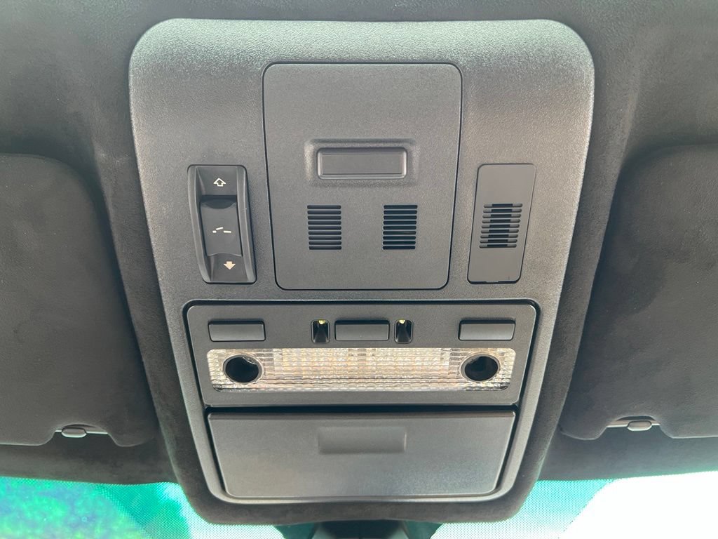 Used 2012 Land Rover Range Rover Supercharged AWD/4WD image 35
