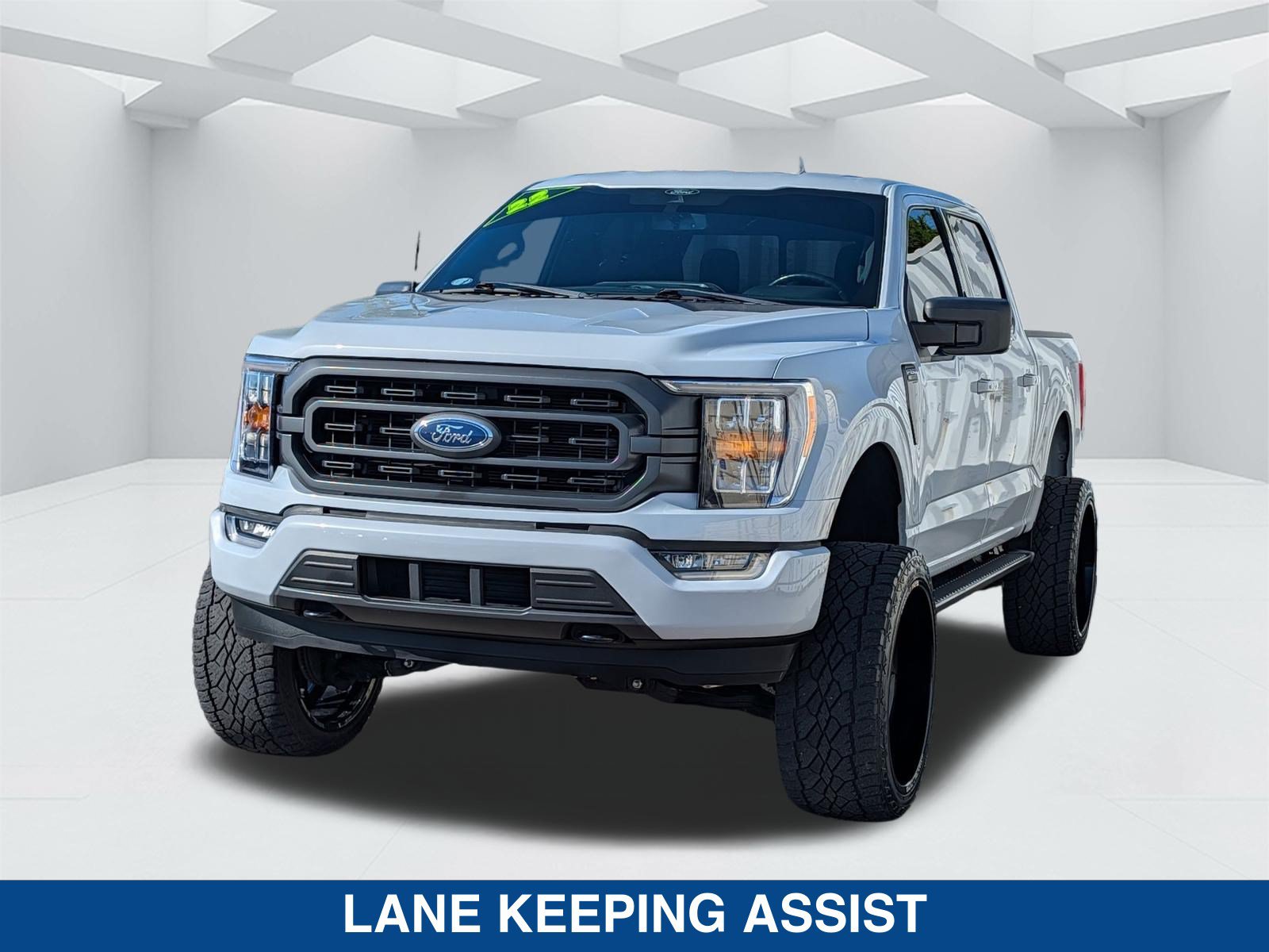 Used 2022 Ford F150 XLT w/ Equipment Group 302A High AWD/4WD image 8