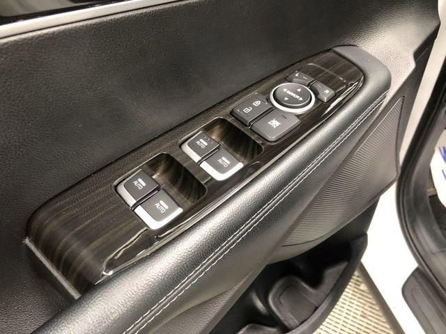 Used 2019 Kia Sorento LX image 13