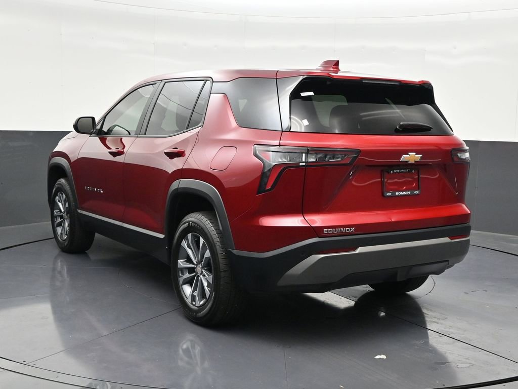 Used 2026 Chevrolet Equinox LT FWD image 3