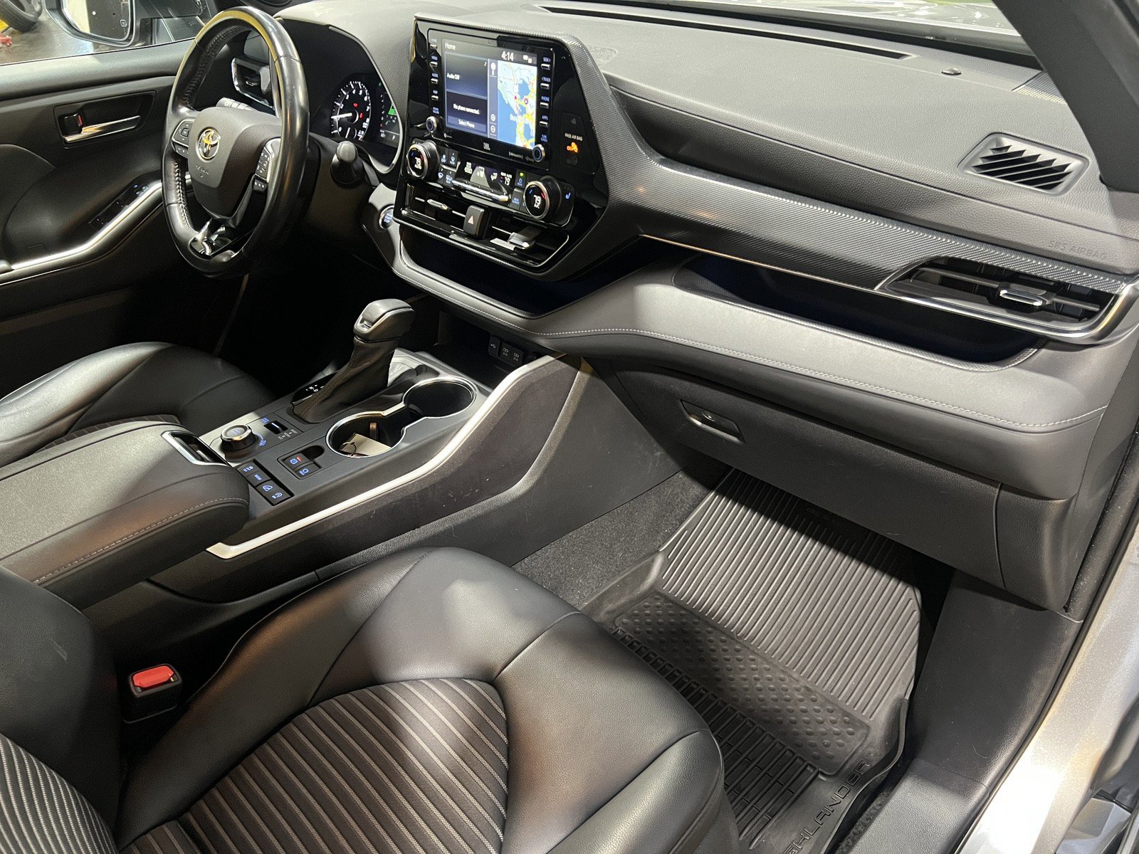 Used 2021 Toyota Highlander XSE image 15