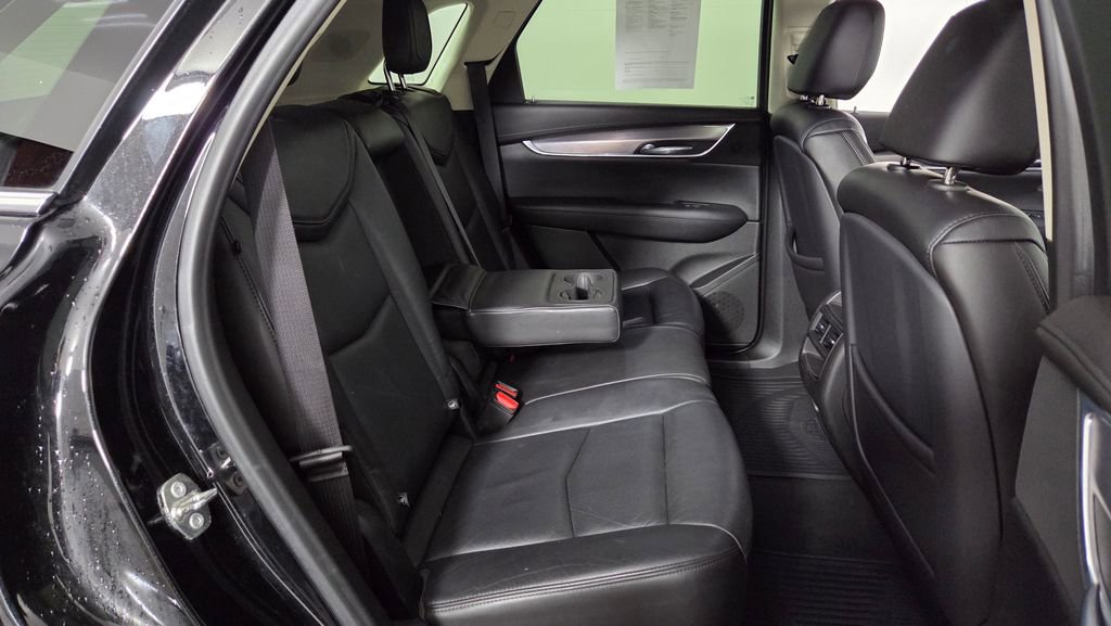 Used 2018 Cadillac XT5 Luxury w/ Driver Awareness Package image 33