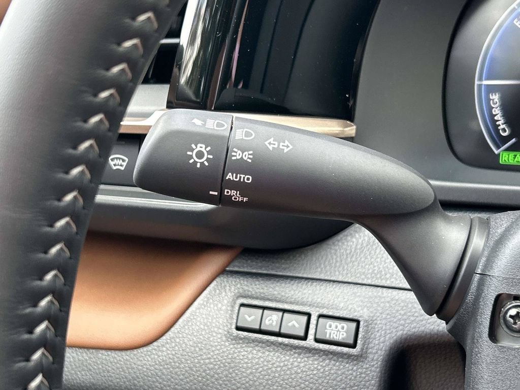 New 2026 Toyota Crown Signia AWD/4WD image 36