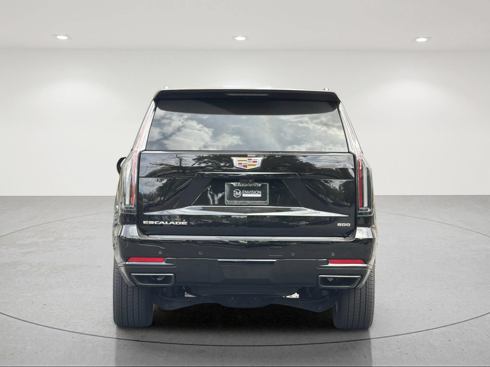 Used 2025 Cadillac Escalade ESV Sport Platinum w/ LPO, Floor Liner Package AWD/4WD image 4