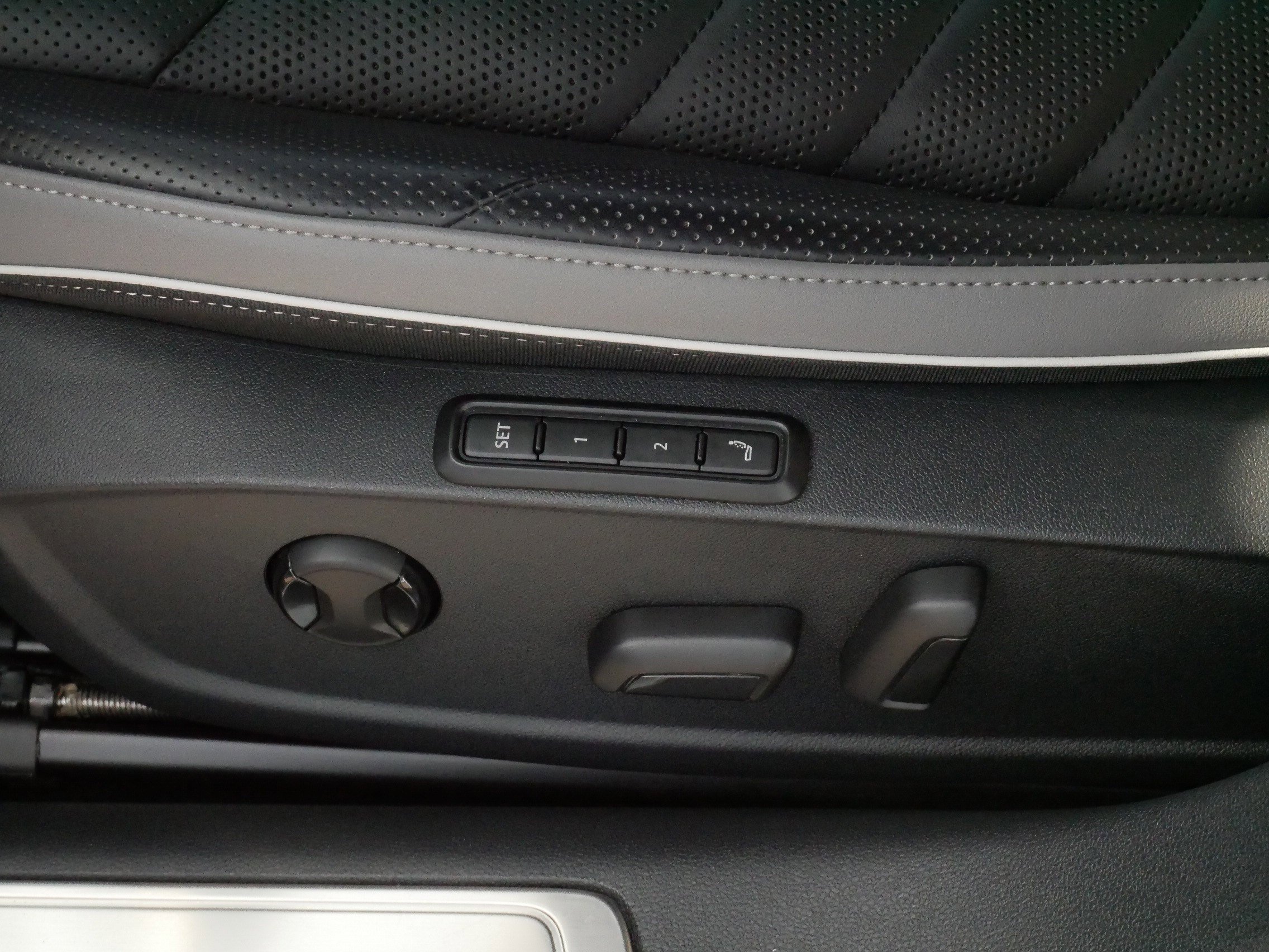 Certified 2023 Volkswagen Arteon SEL Premium image 20