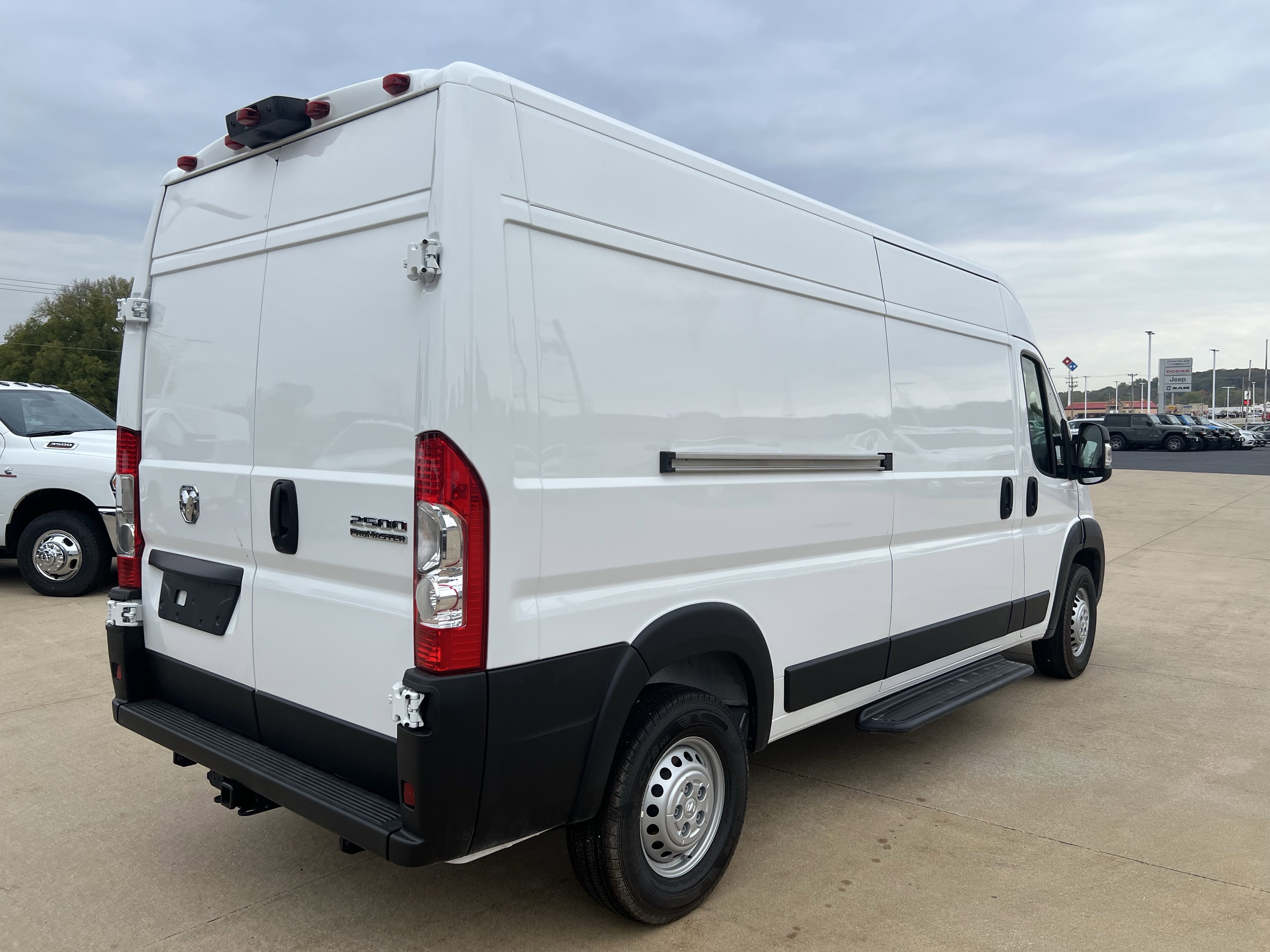 New 2026 RAM ProMaster 2500 w/ Convenience Group image 7