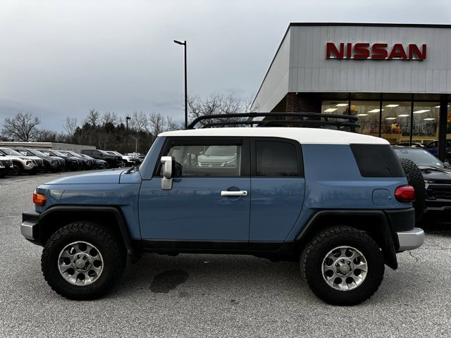 Used 2013 Toyota FJ Cruiser 4WD image 9