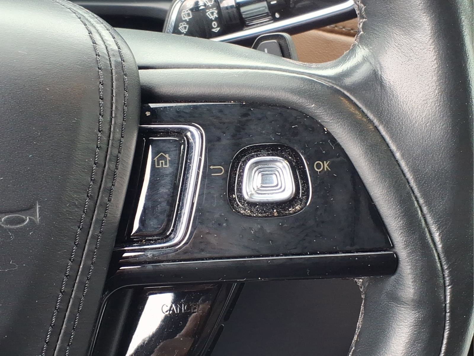 Certified 2023 Lincoln Aviator Reserve w/ Equipment Group 201A image 11