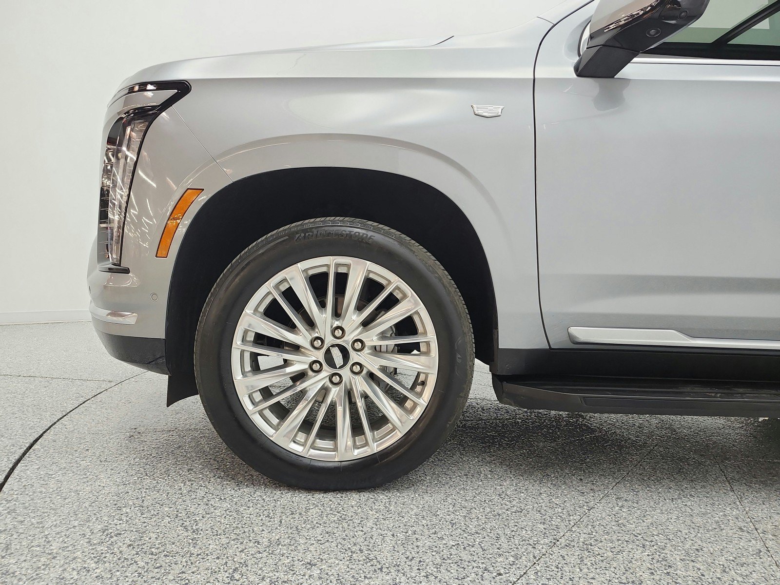 Used 2025 Cadillac Escalade Premium Luxury AWD/4WD image 21