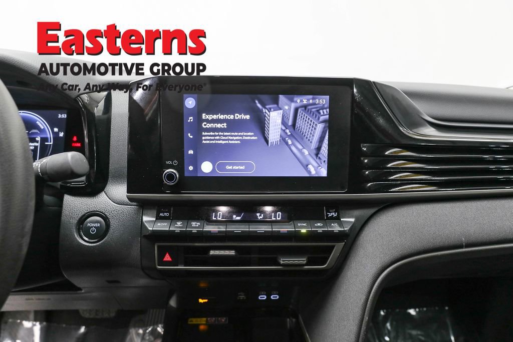 Used 2025 Toyota Camry LE image 12